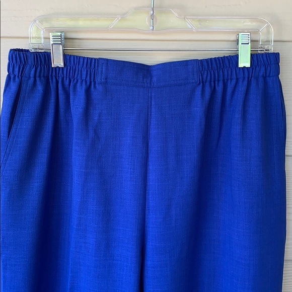 Pull-on pant - size 16 - Picture 2 of 7